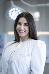 Dra. Amaya Stein